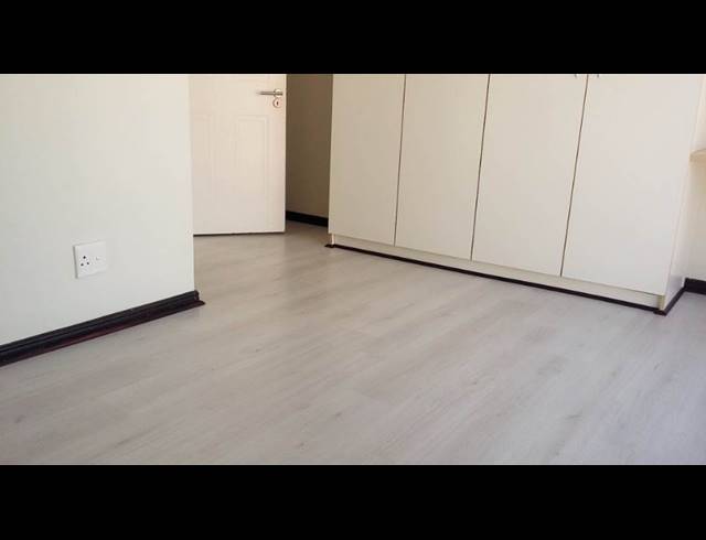 2 bed property to rent in THREE ANCHOR BAY